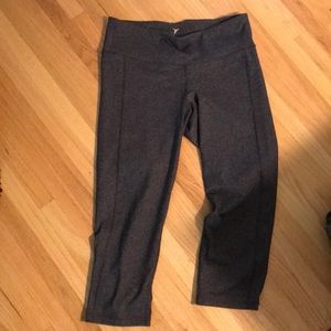 Old Navy Active Capris